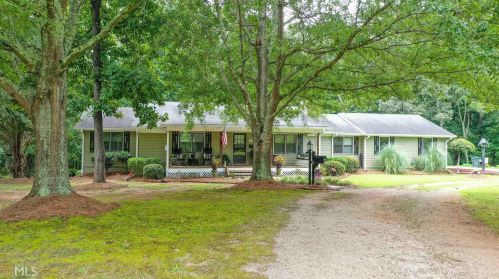 4153 Highway 155, Stockbridge GA  30281-4011 exterior