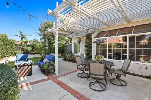 4 Campanero, Irvine CA  92620-1821 exterior