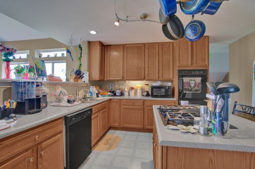 22636 Bass Lake Rd, Plainfield, IL 60544-7379