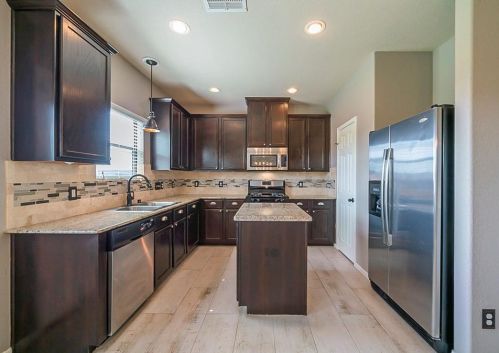 23726 Hiddenbriar Loop, Tomball, TX 77375-5663