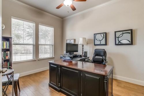 405 Sterling Dr, Fort Worth TX  76126-2461 exterior