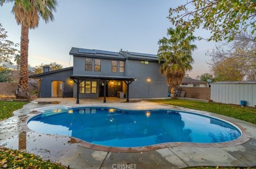 42320 La Gabriella Dr, Lancaster CA  93536-3568 exterior