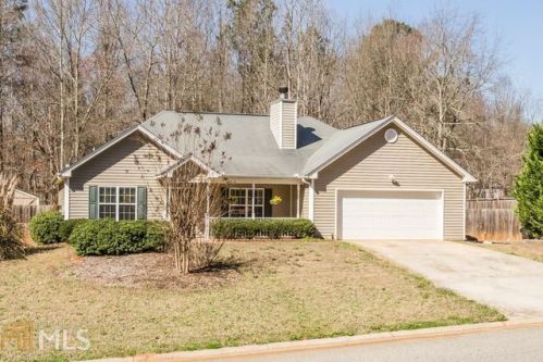 527 Greenfield Dr, Statham, GA 30666-1676