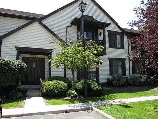 4523 Bancroft St, Toledo OH  43615-3974 exterior