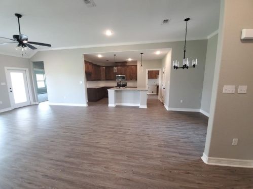 233 Shannon St, Angleton TX 77515 exterior