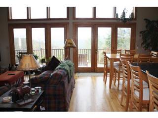 121 Weetamoo Trl, Ellsworth, NH 03223-5314