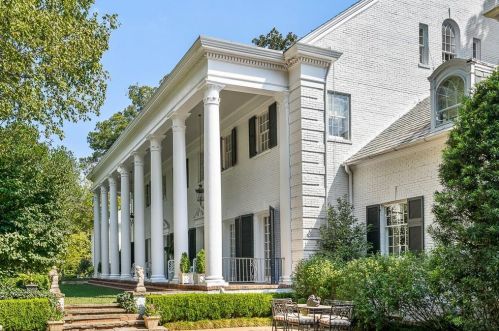10 Habersham Way, Atlanta GA  30305-2800 exterior