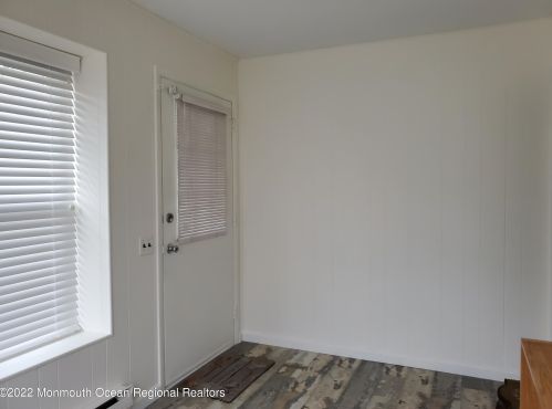 22 Independence Pkwy, Lakehurst, NJ 08759-1637