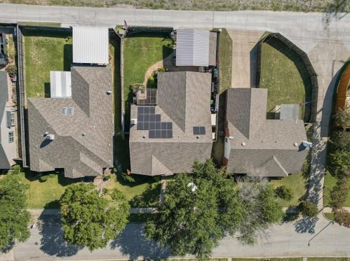 7026 Christina Ln, Garland TX 75043-6619 exterior