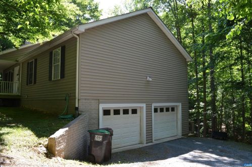 3 Sioux Ct, Bybee, VA 22963-3118