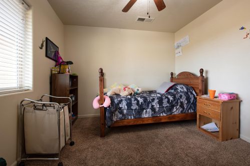 272 Main St, Kayenta UT 84738-6240 exterior