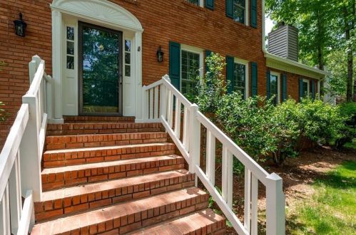 2083 Breconridge Dr, Marietta, GA 30064-4180