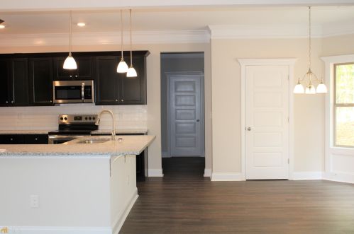 70 Skylar Dr, Porterdale, GA 30016-7426