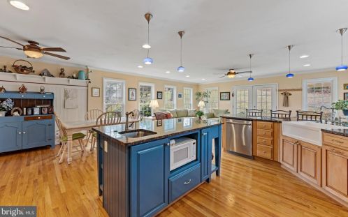 2237 Gillis Rd, Woodbine, MD 21797-9418