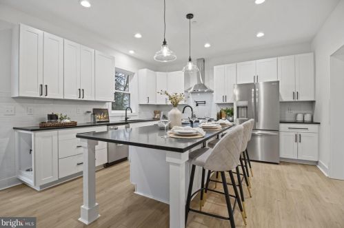 664 Dill Rd, Severna Park MD 21146-4120 exterior