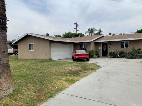 943 Palm Ave, Rialto, CA 92376-4225