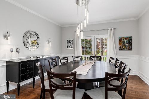 3 Kings Ln, Tavistock NJ 08033-1230 exterior