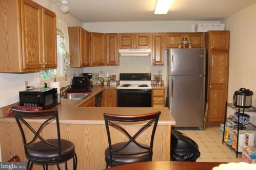 7265 Capital Dr, Harrisburg, PA 17111-5882