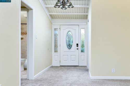 1406 Whitewood Pl, Concord, CA 94520-2972
