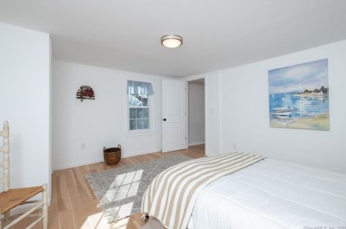 41 New Marker Rd, Wapping CT  06074-1863 exterior