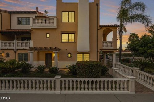 5103 Wooley Rd, Oxnard, CA 93035-1857