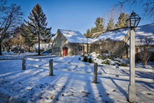 20 Atherton Ln, Amherst, NH 03031-3064