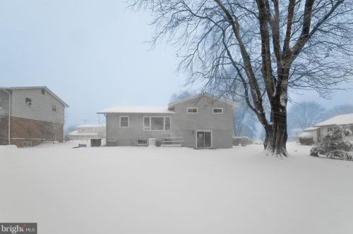 1411 Leister Dr, Silver Spring MD 20904-1548 exterior