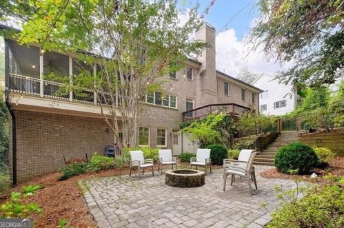 490 Franklin Rd, Atlanta GA  30342-2766 exterior