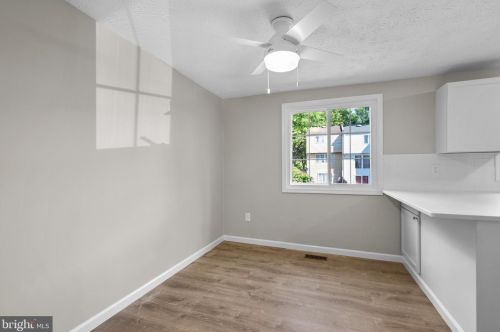 1365 Elm Grv Cir, Silver Spring MD 20905-6060 exterior