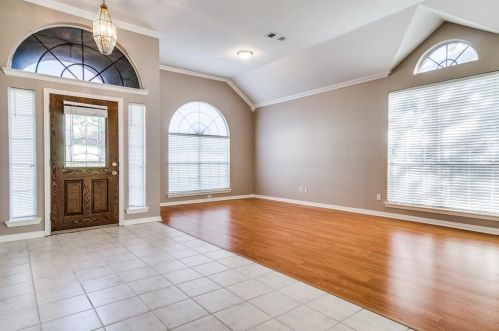 2409 Queens Ct, Carrollton TX  75006-2227 exterior