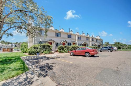 17689 Loyola Dr, Aurora, CO 80013-3126