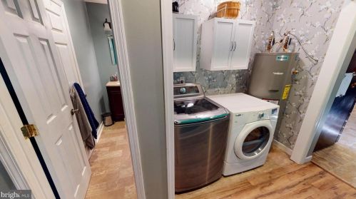 3332 Mountain Rd, Wardensville WV 26851-8279 exterior