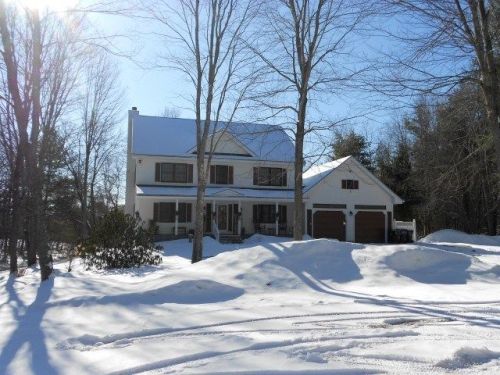 14 Orchard Dr, Tilton, NH 03276-5723