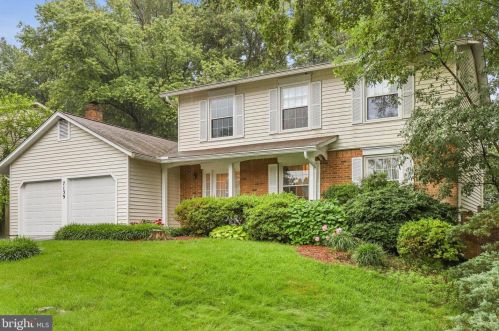 7139 Hamor Ln, Springfield VA  22153-1136 exterior