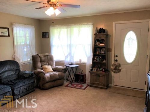 159 Brooks Rd, Lagrange, GA 30240-8225