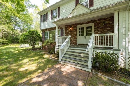 47 Princes Pine Rd, Norwalk CT  06850-2210 exterior
