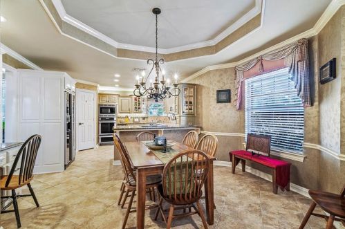 2106 Shari Ln, Garland TX 75043-1459 exterior