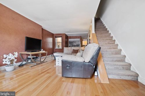 1211 4th St, Philadelphia PA  19147-5201 exterior