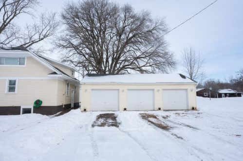 100 Webster St, Kasota, MN 56050-2032