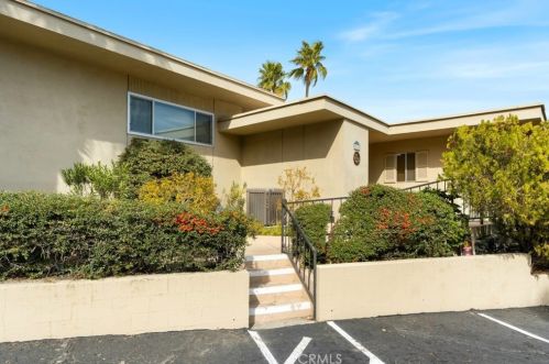 2126 Southridge Dr, Palm Springs, CA 92264-4964