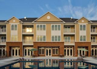 6450 Crescent Way, Norfolk VA  23513-1414 exterior