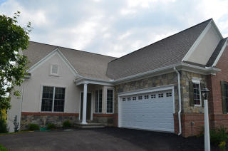 124 Bank Barn Ln, Lancaster, PA 17602-1661