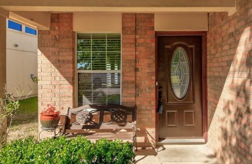 12808 Chime Dr, Webberville TX  78653-4685 exterior