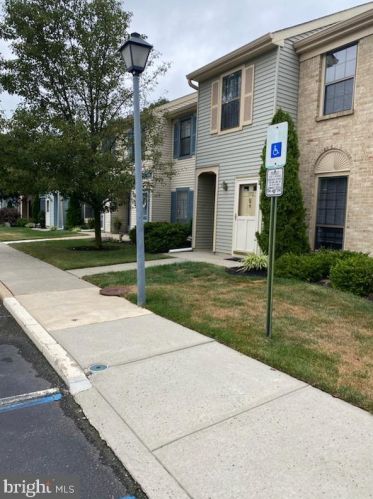 169 Wyndham Pl, Trenton NJ  08691-3133 exterior