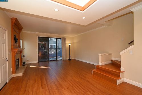 135 Glenbridge Ct, Concord CA  94523-4720 exterior