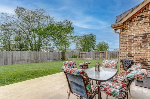 9306 Wheatfield Ln, Richmond TX 77469-5358 exterior