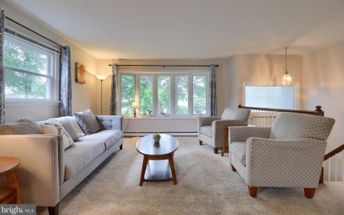 1117 Devonshire Rd, Lancaster PA  17601-1649 exterior