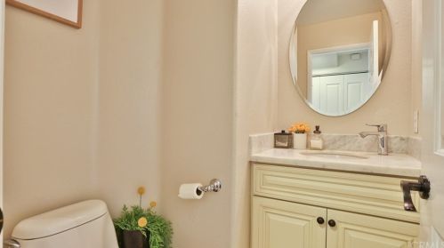 906 Dylan Way, Anaheim CA  92808-1515 exterior