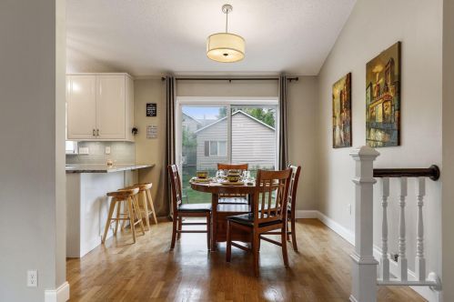 9063 Glacier Rd, Saint Paul MN  55125-3467 exterior