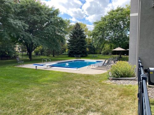 3544 Crestmoor Dr, Saint Paul MN  55125-5028 exterior